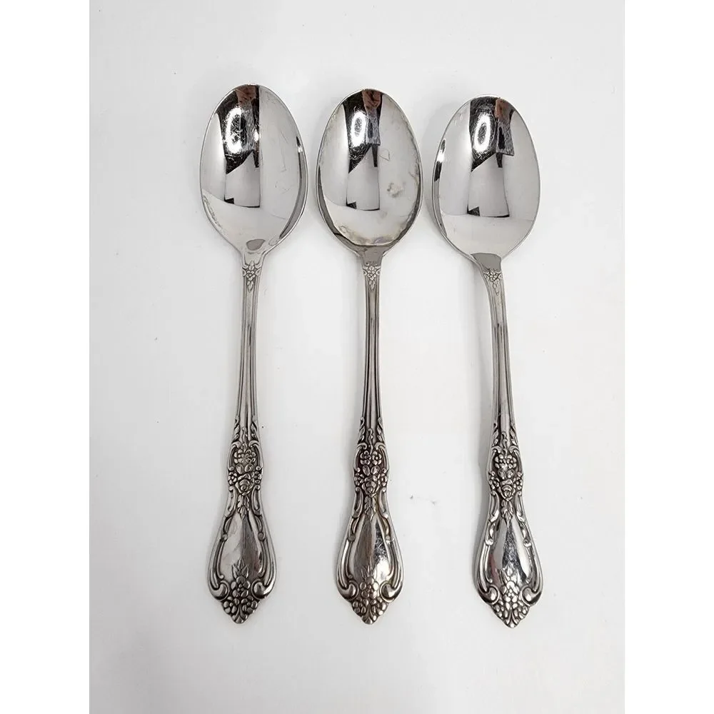 Oneida Kennett Square Distinction Deluxe‎ HH Stainless - 3 L Spoons